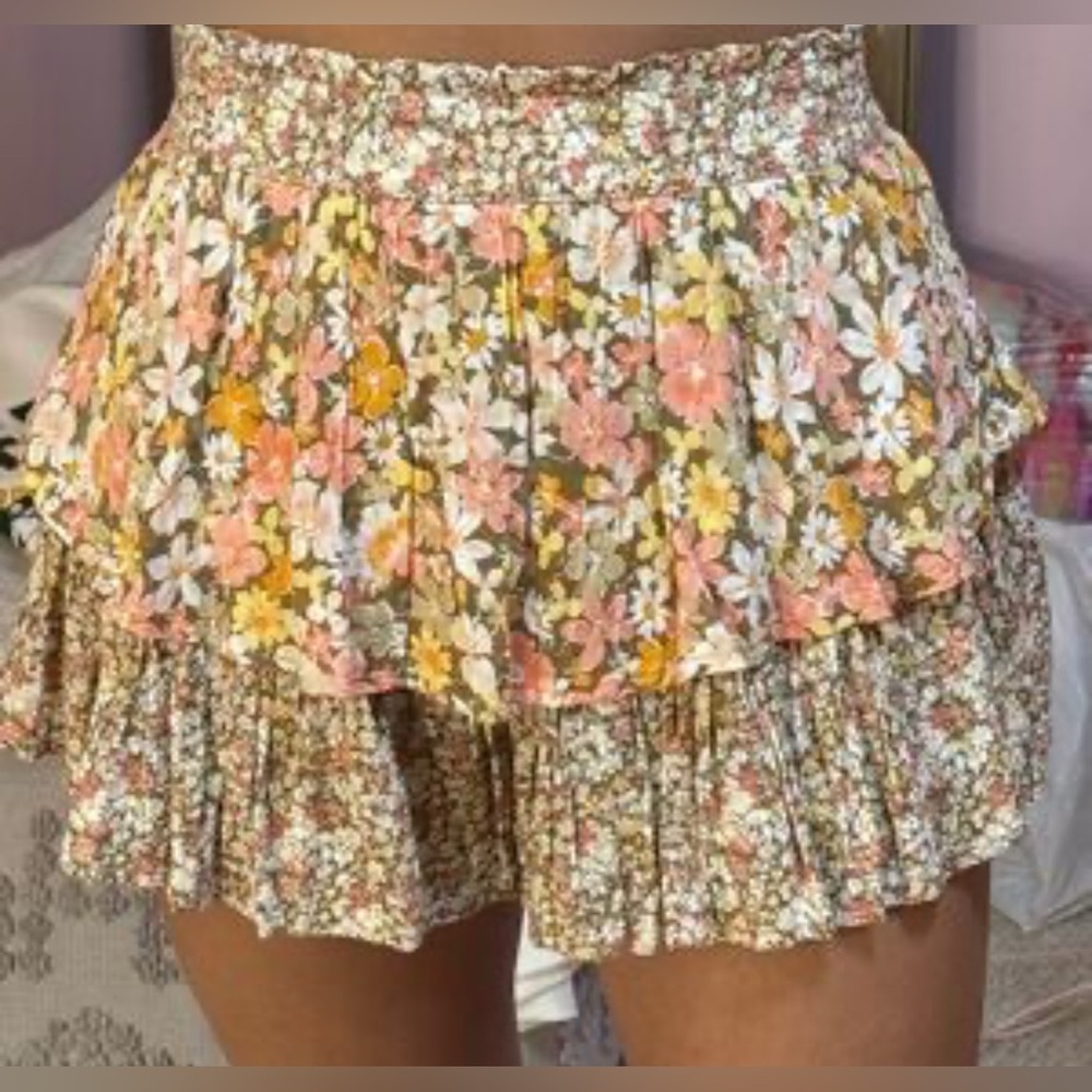 American Eagle women’s Floral Ruffle Mini Skirt size XS